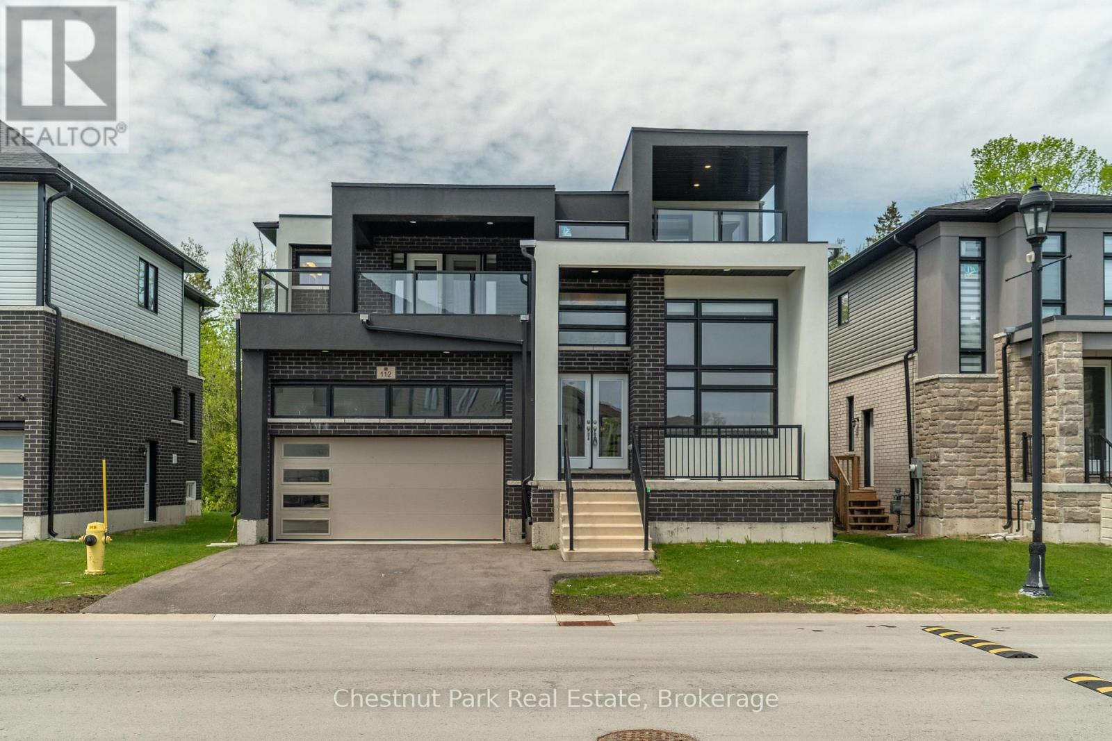 112 Sebastian Street, Blue Mountains, Ontario  N0H 1J0 - Photo 2 - X13211100