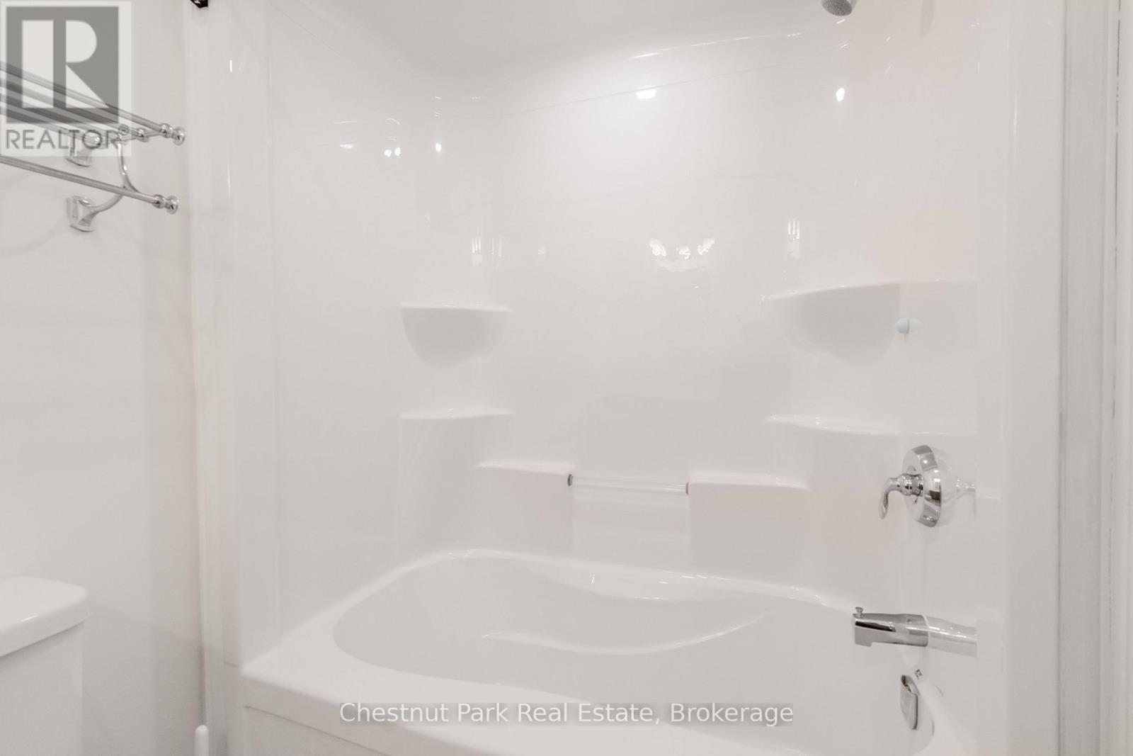 112 Sebastian Street, Blue Mountains, Ontario  N0H 1J0 - Photo 21 - X13211100