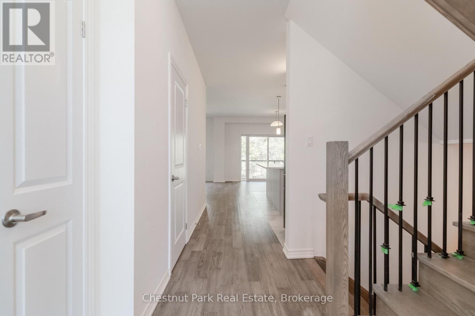 112 Sebastian Street, Blue Mountains, Ontario  N0H 1J0 - Photo 5 - X13211100