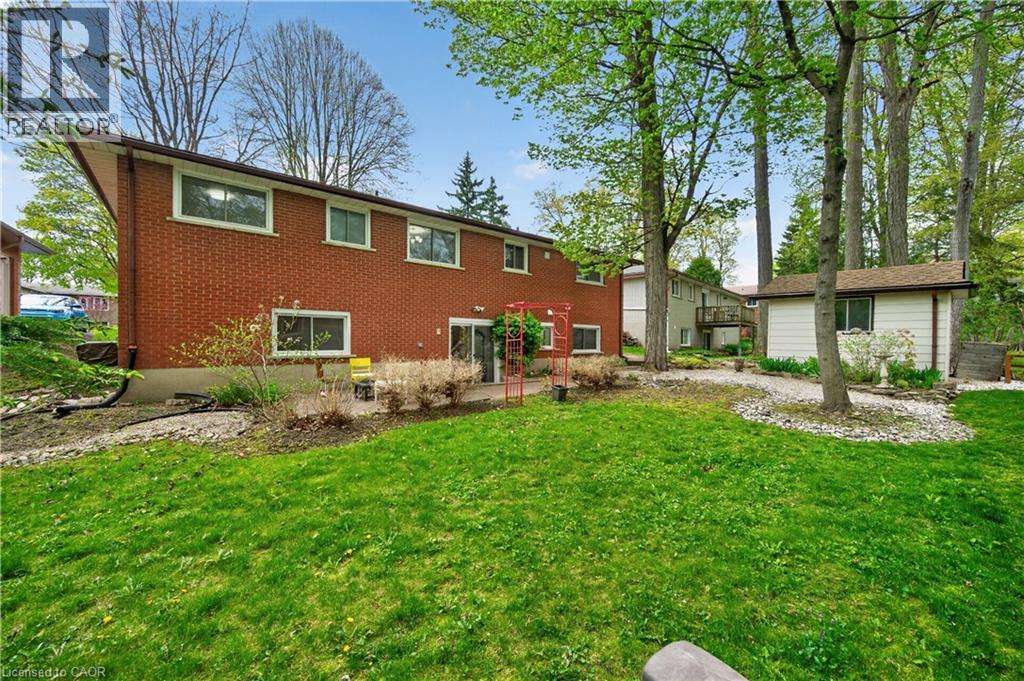 217 Pinegrove Crescent, Waterloo, Ontario  N2L 4V2 - Photo 35 - 40834624