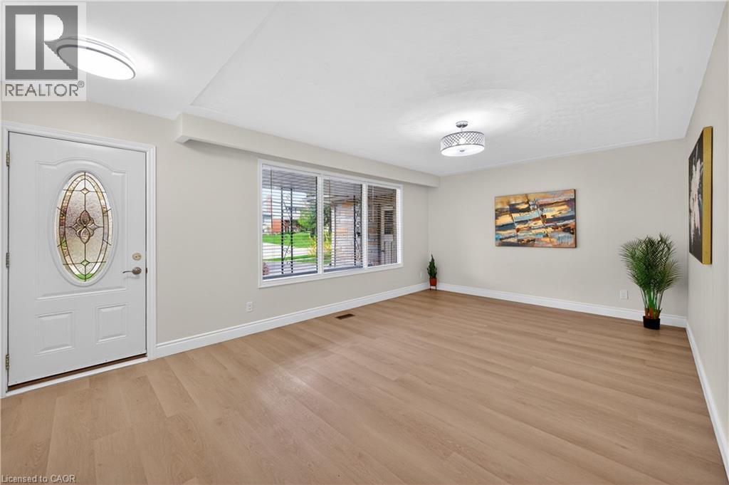217 Pinegrove Crescent, Waterloo, Ontario  N2L 4V2 - Photo 7 - 40834624
