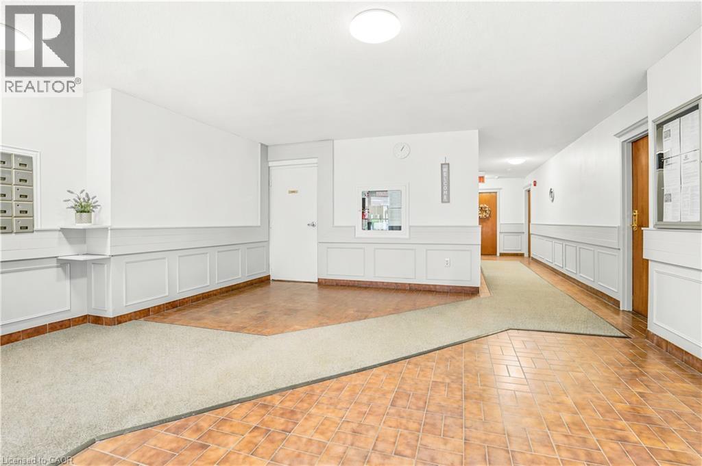 23 Main Street Unit# 404, Dundas, Ontario  L9H 2P7 - Photo 24 - 40834291