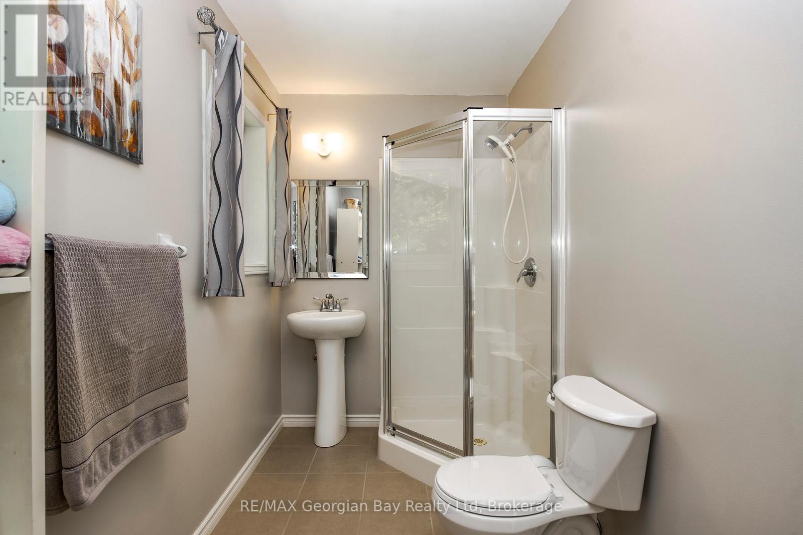2 Ridout Court, Tiny, Ontario  L0L 2J0 - Photo 13 - S13212514