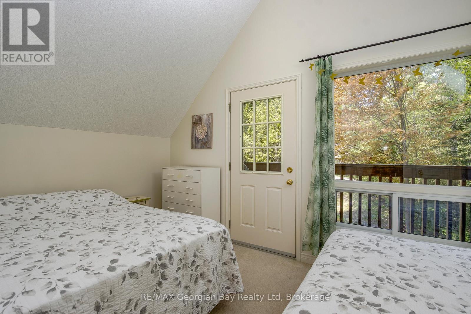 2 Ridout Court, Tiny, Ontario  L0L 2J0 - Photo 15 - S13212514