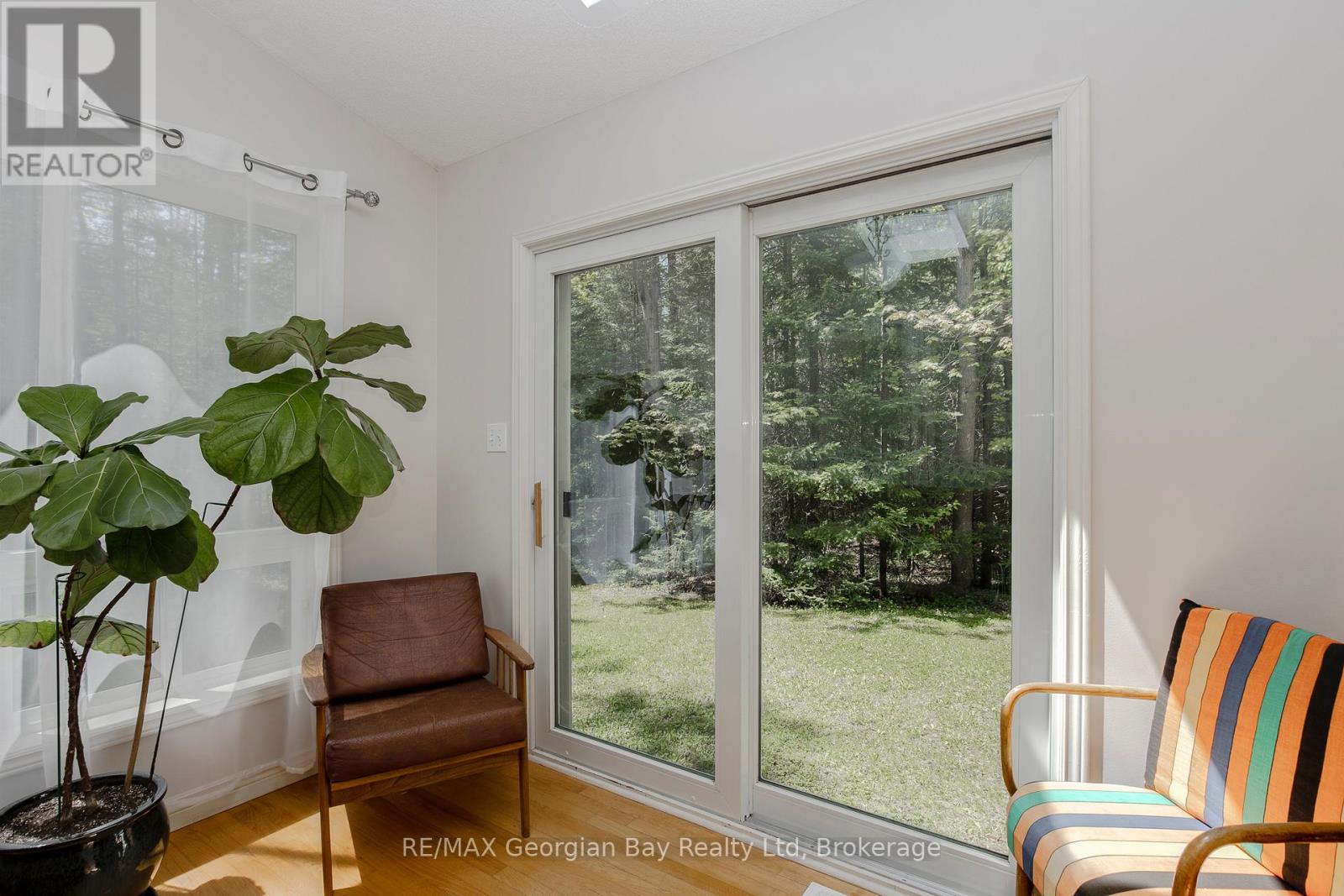 2 Ridout Court, Tiny, Ontario  L0L 2J0 - Photo 9 - S13212514
