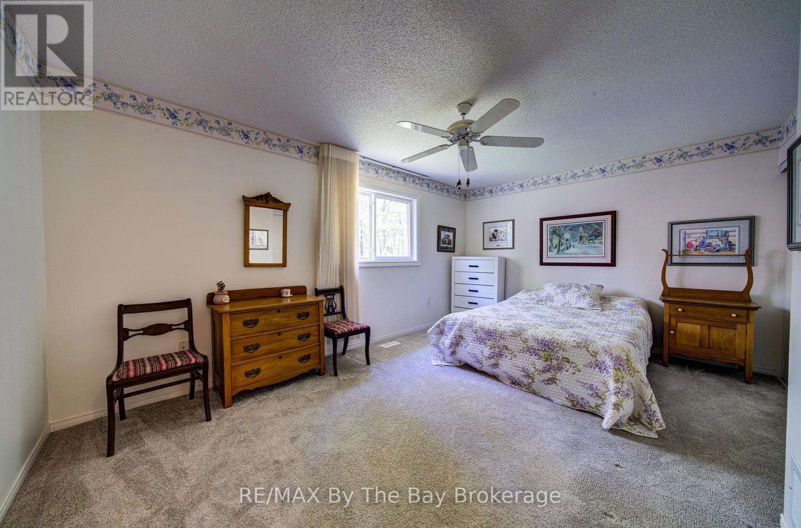12 Silver Birch Avenue, Wasaga Beach, Ontario  L9Z 1B7 - Photo 17 - S13212758