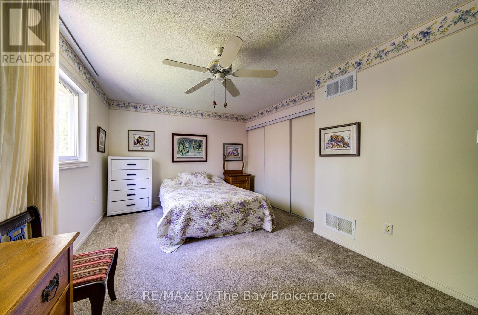 12 Silver Birch Avenue, Wasaga Beach, Ontario  L9Z 1B7 - Photo 19 - S13212758
