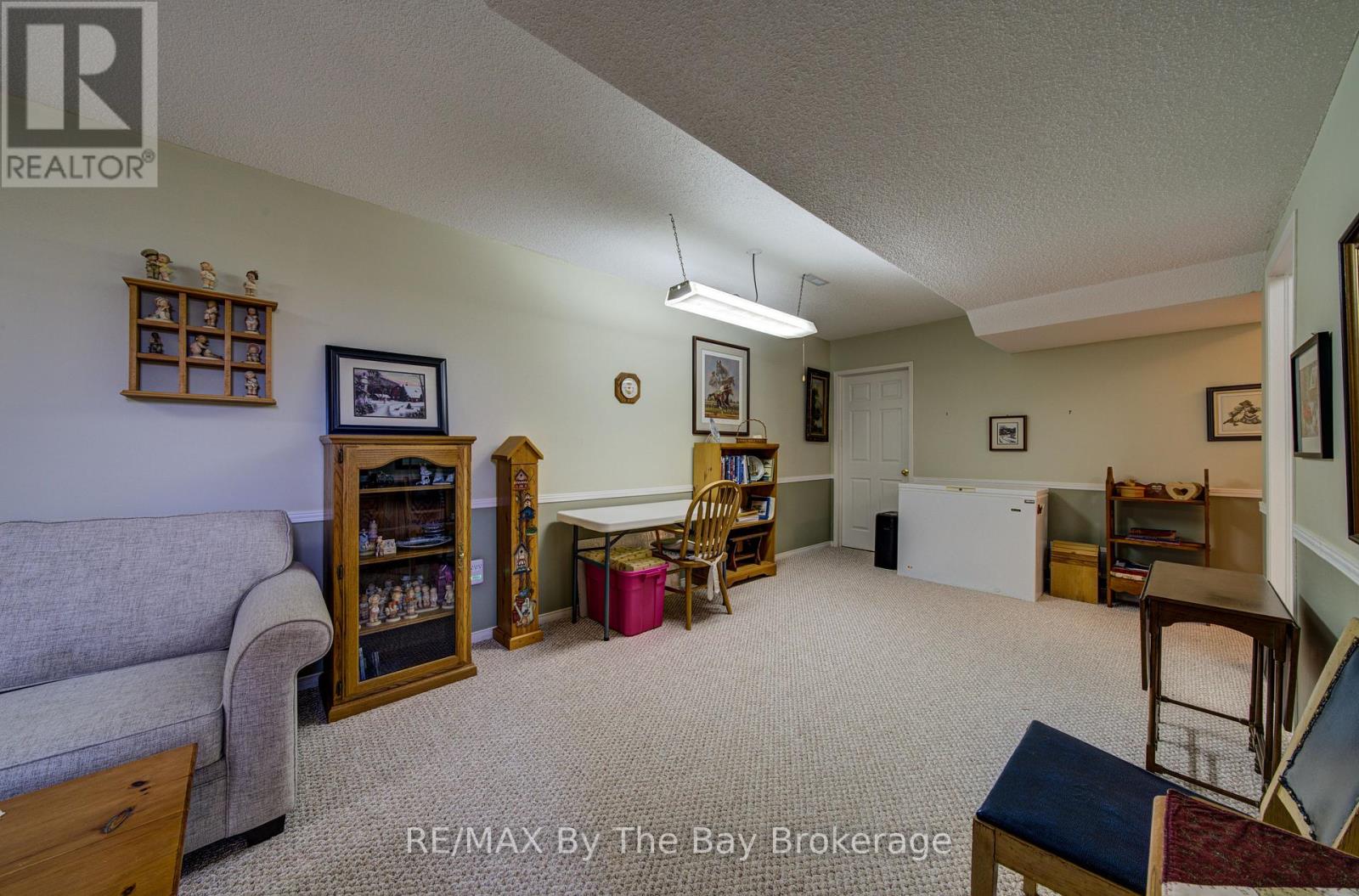 12 Silver Birch Avenue, Wasaga Beach, Ontario  L9Z 1B7 - Photo 25 - S13212758