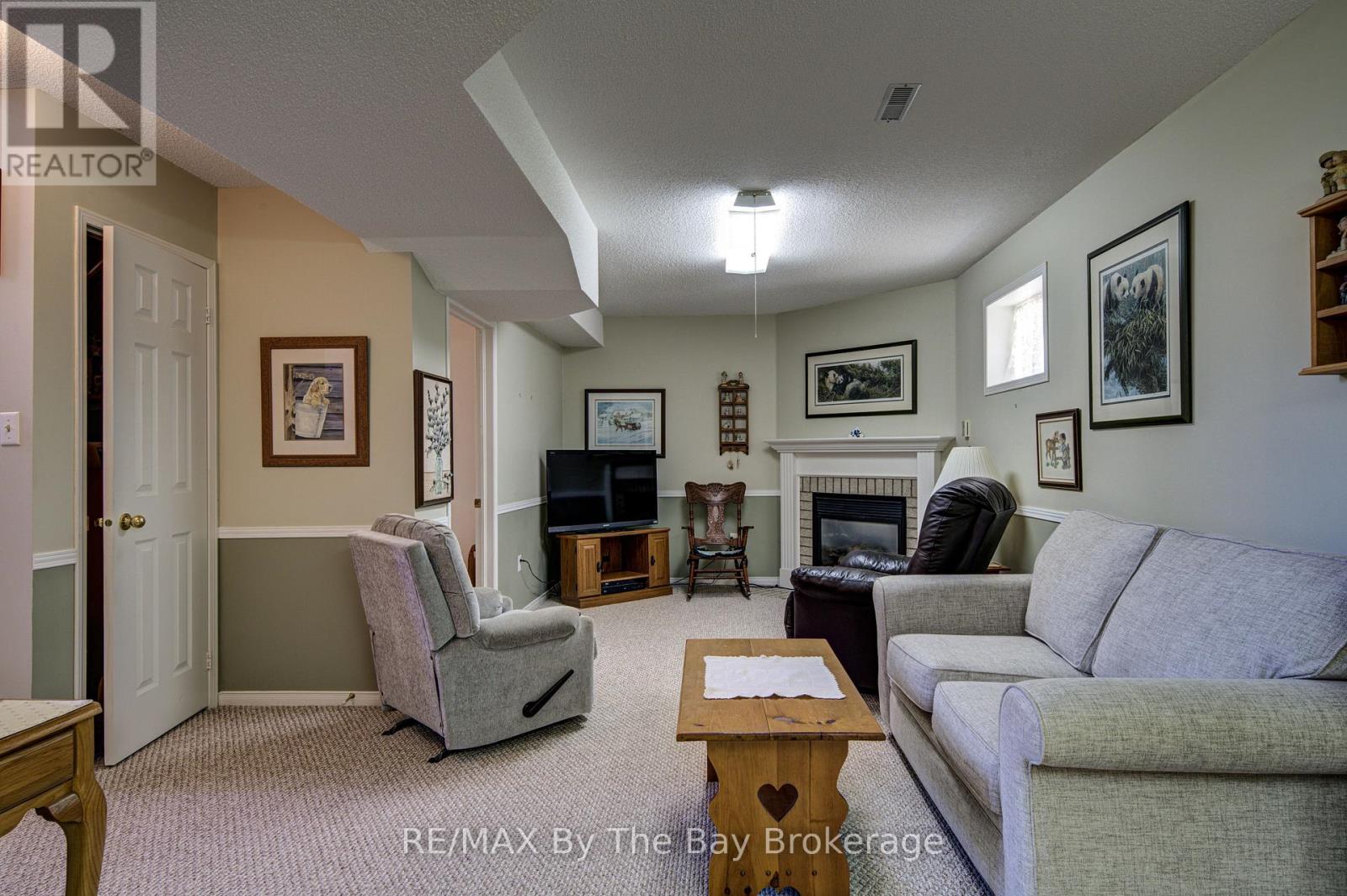 12 Silver Birch Avenue, Wasaga Beach, Ontario  L9Z 1B7 - Photo 29 - S13212758