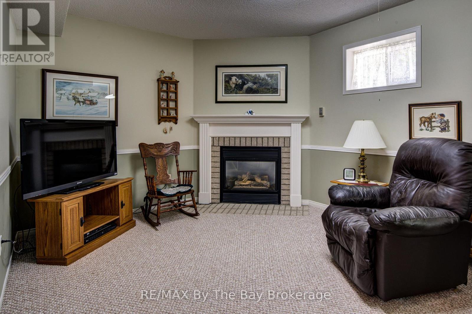 12 Silver Birch Avenue, Wasaga Beach, Ontario  L9Z 1B7 - Photo 30 - S13212758