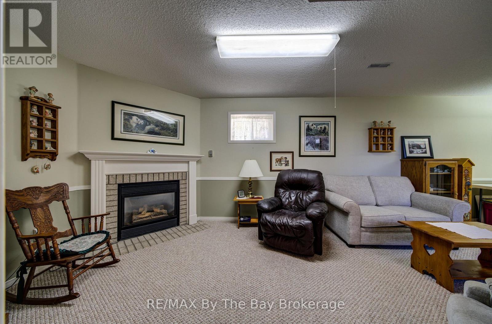 12 Silver Birch Avenue, Wasaga Beach, Ontario  L9Z 1B7 - Photo 32 - S13212758