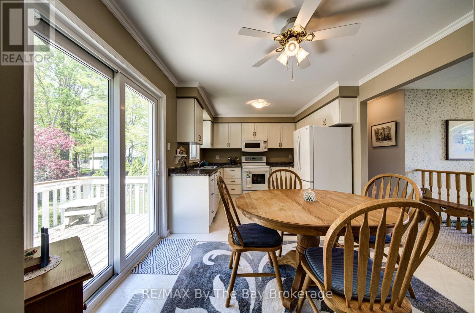 12 Silver Birch Avenue, Wasaga Beach, Ontario  L9Z 1B7 - Photo 8 - S13212758