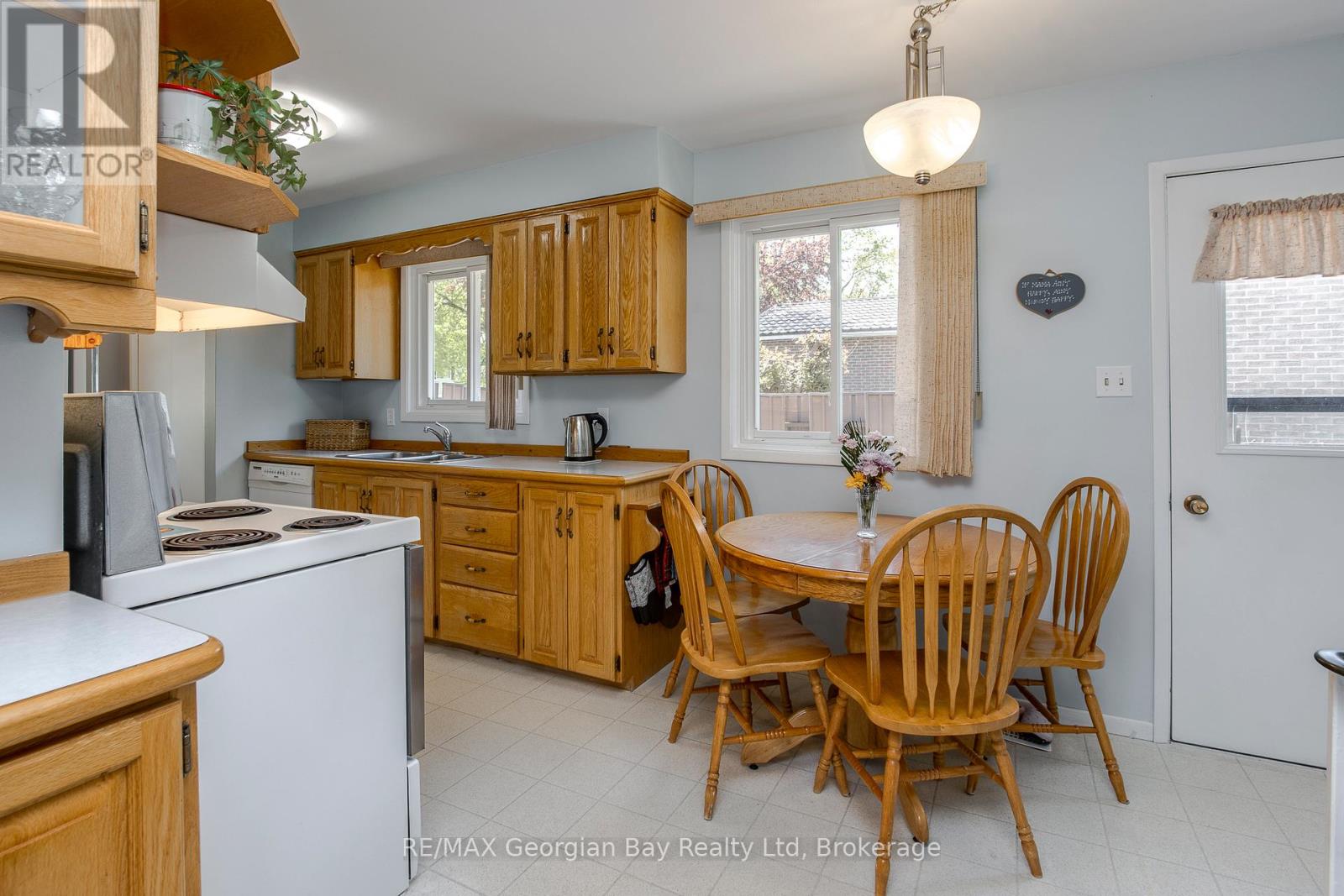 1010 Glen Eagles Crescent, Midland, Ontario  L4R 2R1 - Photo 5 - S13212784