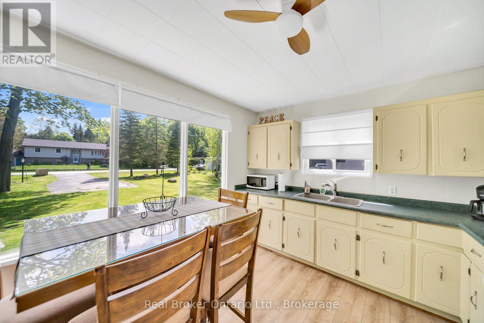 79 Mapleport Crescent, South Bruce Peninsula, Ontario  N0H 2G0 - Photo 10 - X13212902