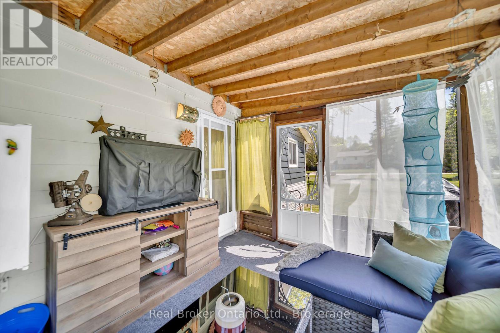 79 Mapleport Crescent, South Bruce Peninsula, Ontario  N0H 2G0 - Photo 23 - X13212902