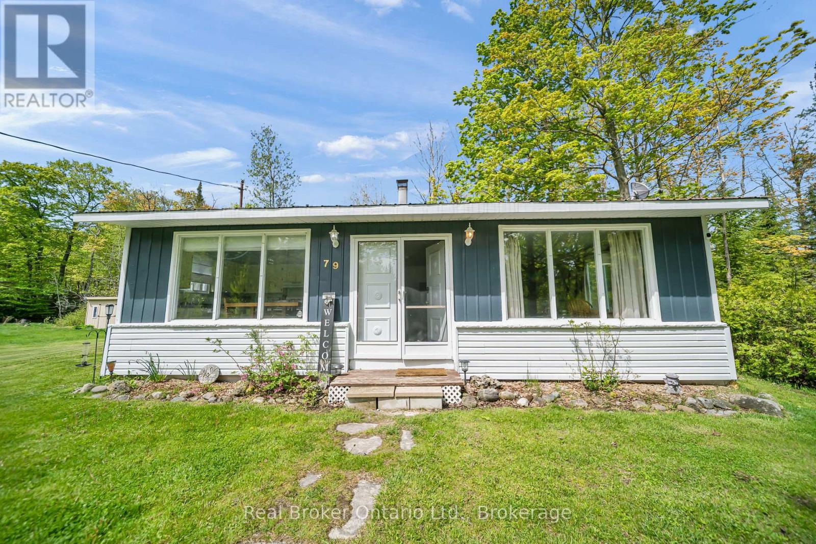 79 Mapleport Crescent, South Bruce Peninsula, Ontario  N0H 2G0 - Photo 3 - X13212902