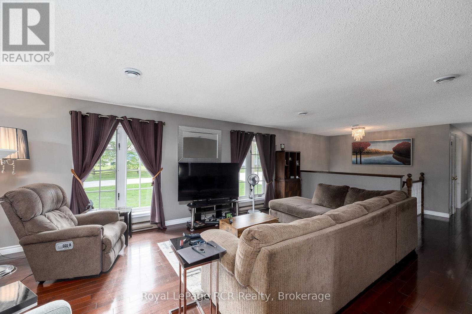 2 Highland Drive, Grey Highlands, Ontario  N0C 1E0 - Photo 3 - X13213502