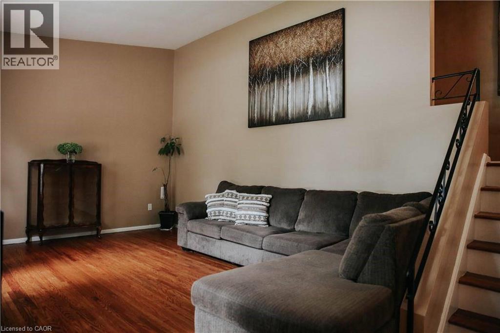 1 Vera Court, Hamilton, Ontario  L8K 4G7 - Photo 12 - 40834787