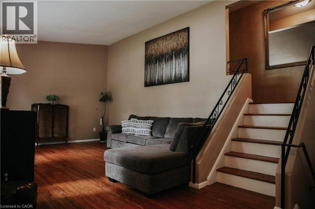 1 Vera Court, Hamilton, Ontario  L8K 4G7 - Photo 16 - 40834787