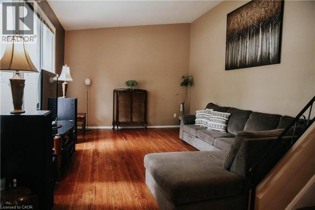 1 Vera Court, Hamilton, Ontario  L8K 4G7 - Photo 17 - 40834787