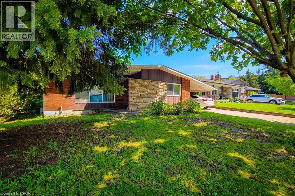 1 Vera Court, Hamilton, Ontario  L8K 4G7 - Photo 3 - 40834787