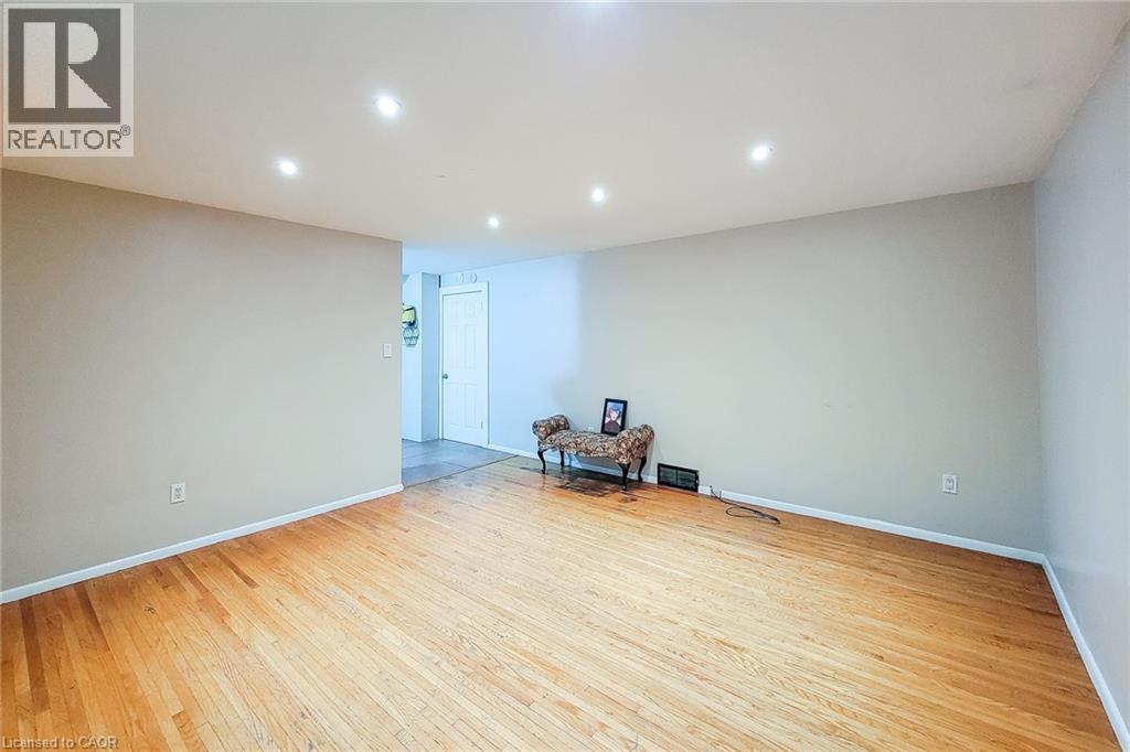 1 Vera Court, Hamilton, Ontario  L8K 4G7 - Photo 36 - 40834787