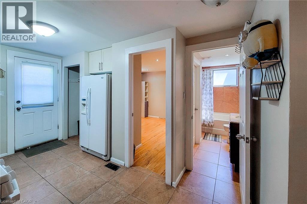 1 Vera Court, Hamilton, Ontario  L8K 4G7 - Photo 37 - 40834787