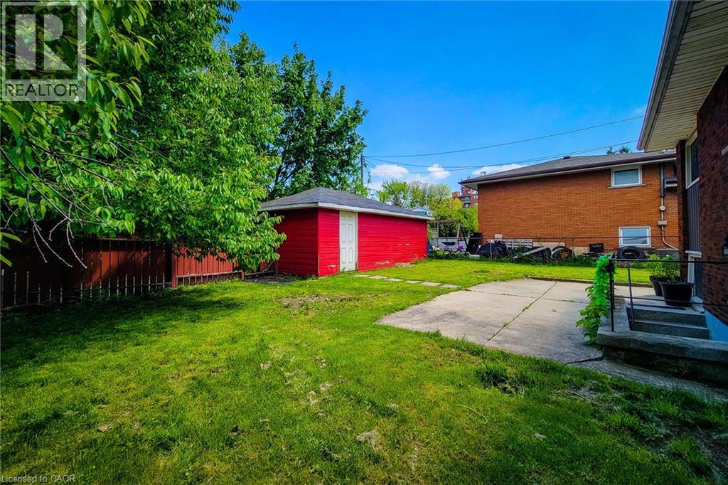 1 Vera Court, Hamilton, Ontario  L8K 4G7 - Photo 9 - 40834787