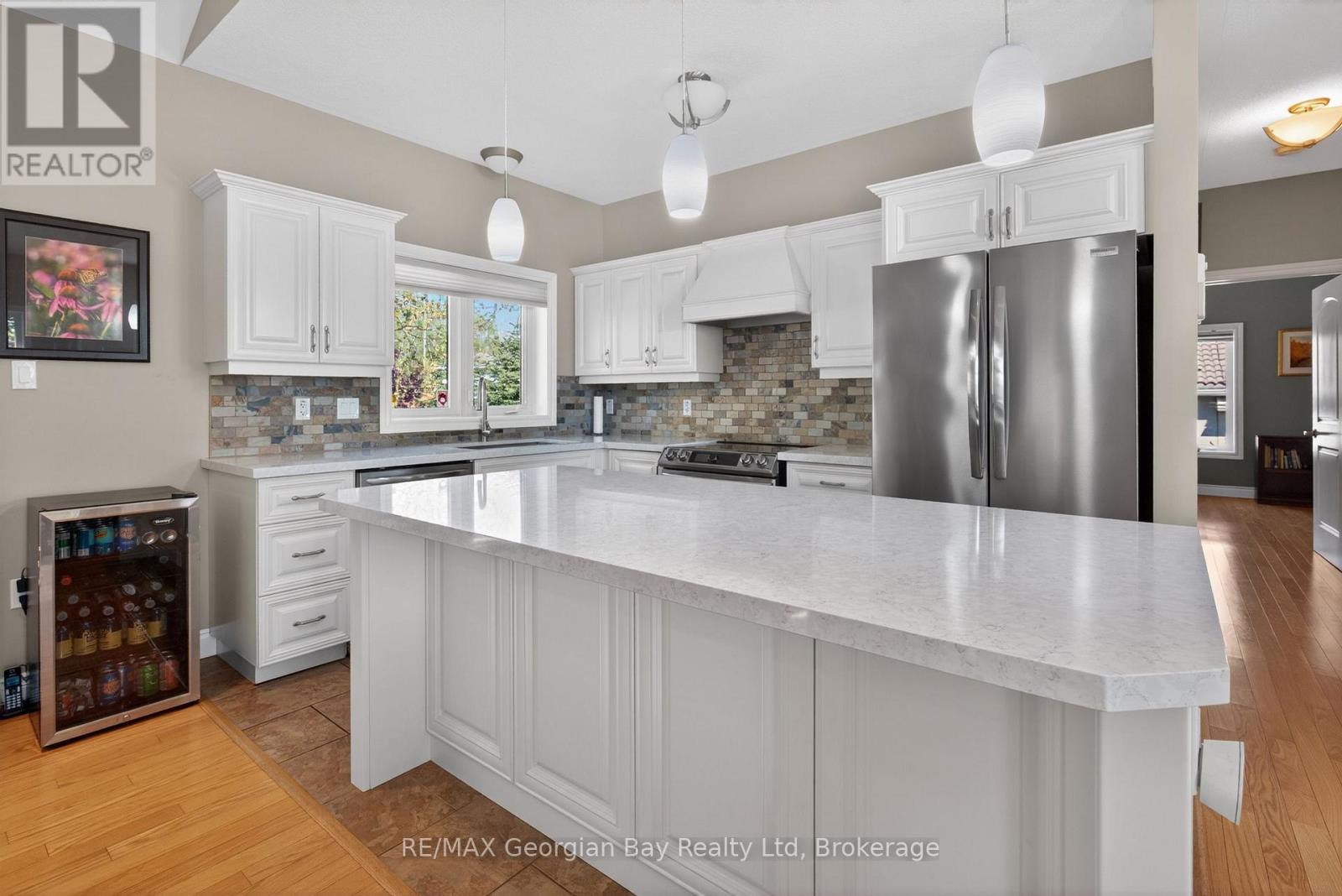 656 Aberdeen Boulevard, Midland, Ontario  L4R 5N9 - Photo 6 - S13213930