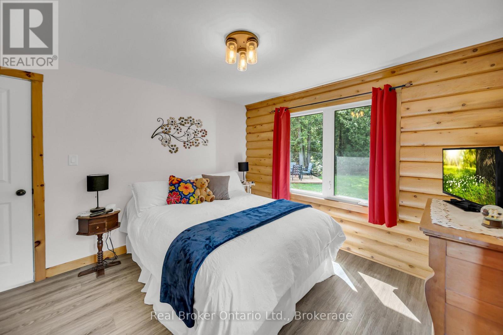 595 Stokes Bay Road, Northern Bruce Peninsula, Ontario  N0H 1W0 - Photo 23 - X13213862