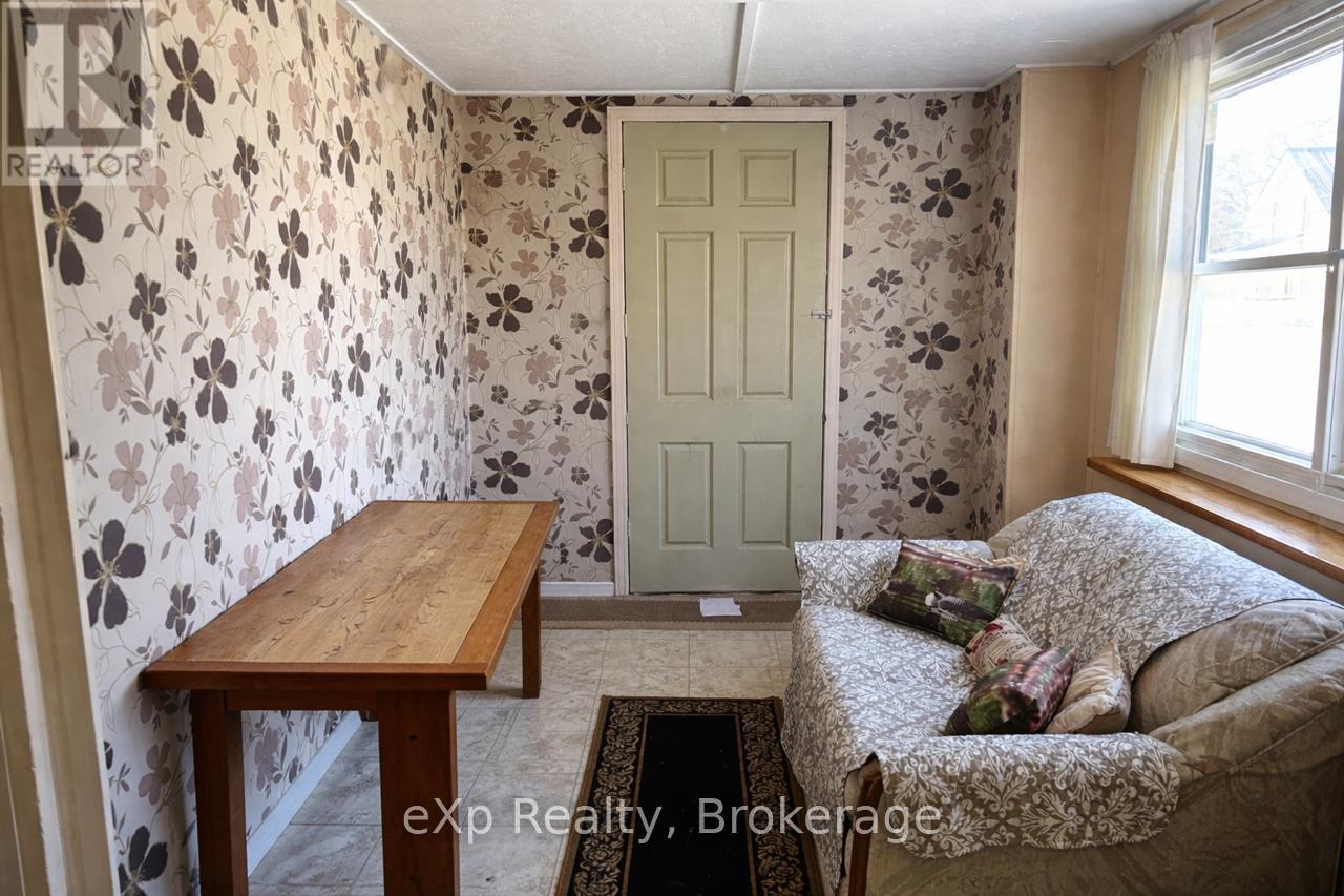 385 11th Avenue, Hanover, Ontario  N4N 2R7 - Photo 20 - X13213932