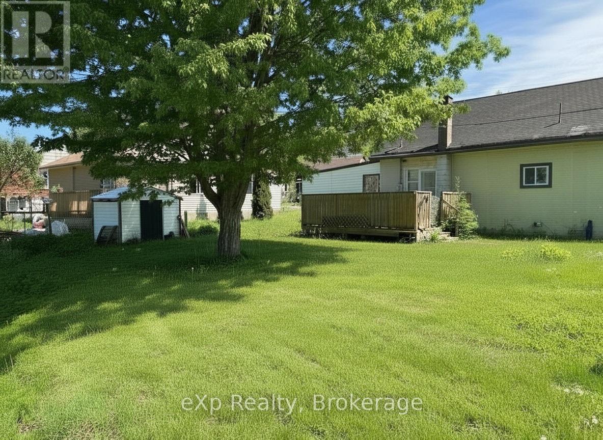 385 11th Avenue, Hanover, Ontario  N4N 2R7 - Photo 4 - X13213932