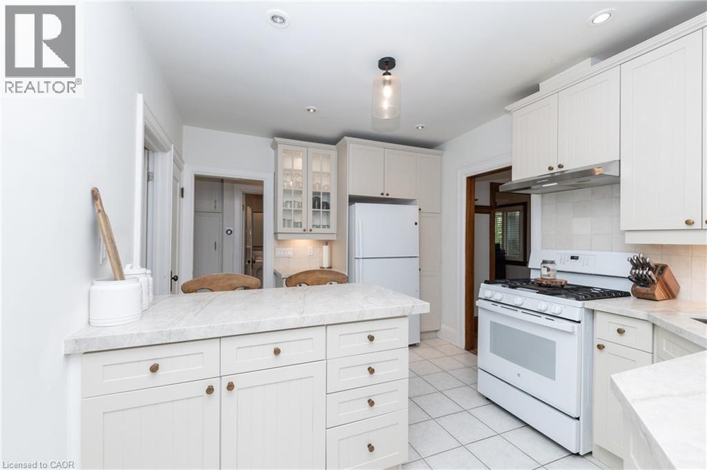 7 Pinehill Road, St. Catharines, Ontario  L2R 3R6 - Photo 16 - 40834778