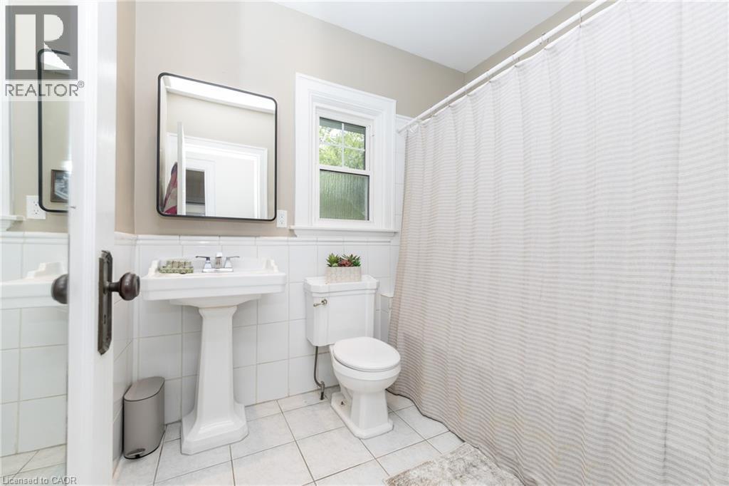 7 Pinehill Road, St. Catharines, Ontario  L2R 3R6 - Photo 23 - 40834778