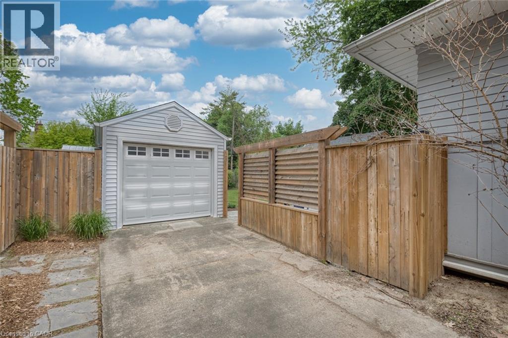 7 Pinehill Road, St. Catharines, Ontario  L2R 3R6 - Photo 33 - 40834778