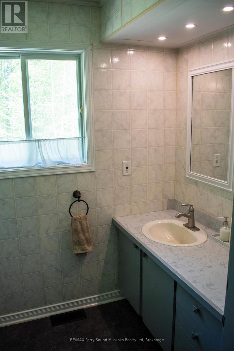 690 Hurdville Road, Mckellar, Ontario  P2A 2W7 - Photo 15 - X13214170