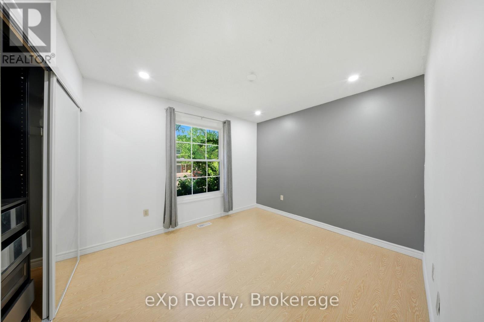 79 Ann Street, Hamilton, Ontario  L9H 5R2 - Photo 18 - X13214194