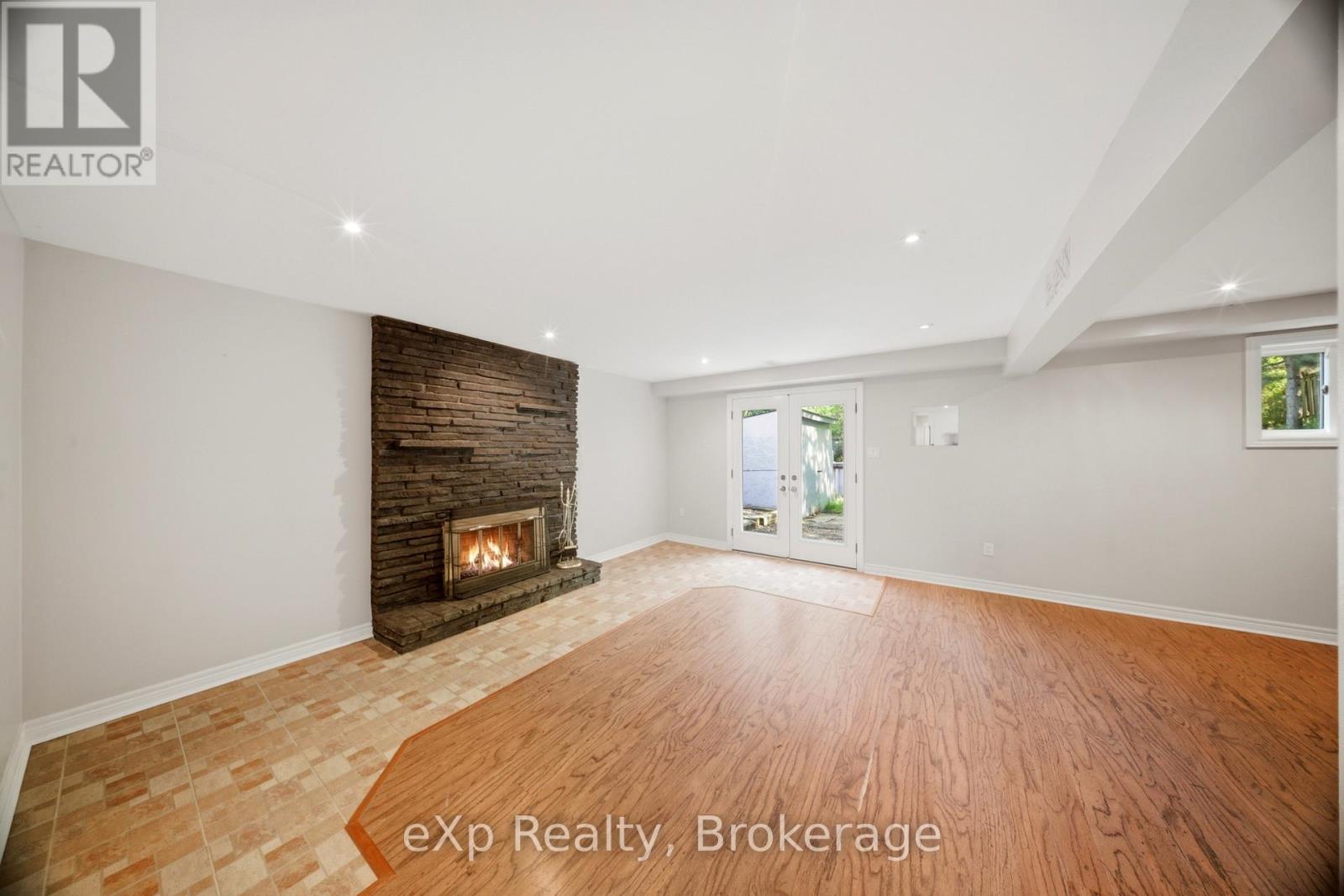 79 Ann Street, Hamilton, Ontario  L9H 5R2 - Photo 24 - X13214194