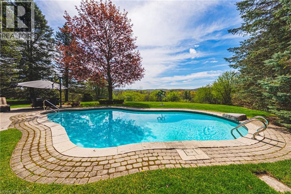 2 Anslow Court, Dundas, Ontario  L9H 6Z2 - Photo 47 - 40834803