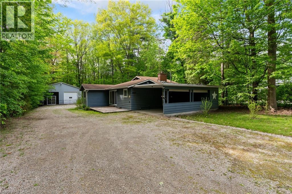 223 Ontario Street, Grand Bend, Ontario  N0M 1T0 - Photo 3 - 40832542