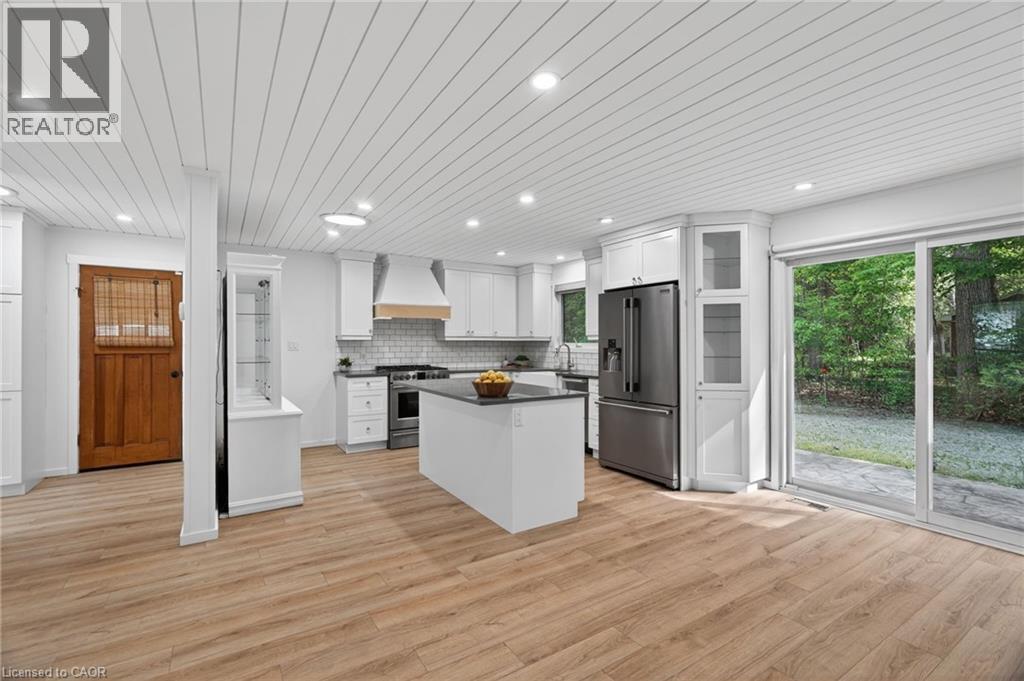 223 Ontario Street, Grand Bend, Ontario  N0M 1T0 - Photo 7 - 40832542