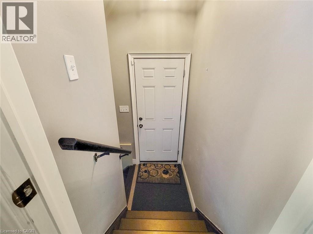 27 Riesling Court, Hamilton, Ontario  L8G 5H2 - Photo 23 - 40834852