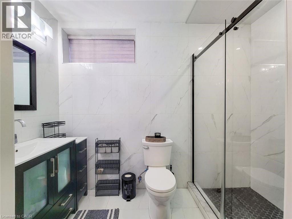 27 Riesling Court, Hamilton, Ontario  L8G 5H2 - Photo 31 - 40834852