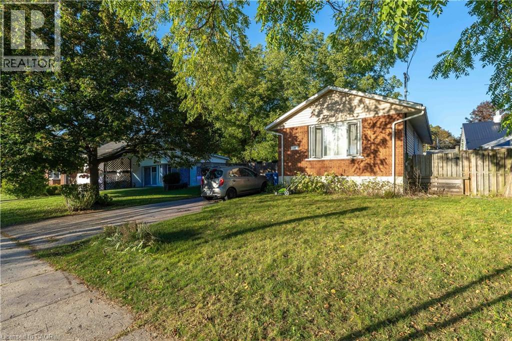 41 Alma Street N, Guelph, Ontario  N1H 5X2 - Photo 2 - 40834842
