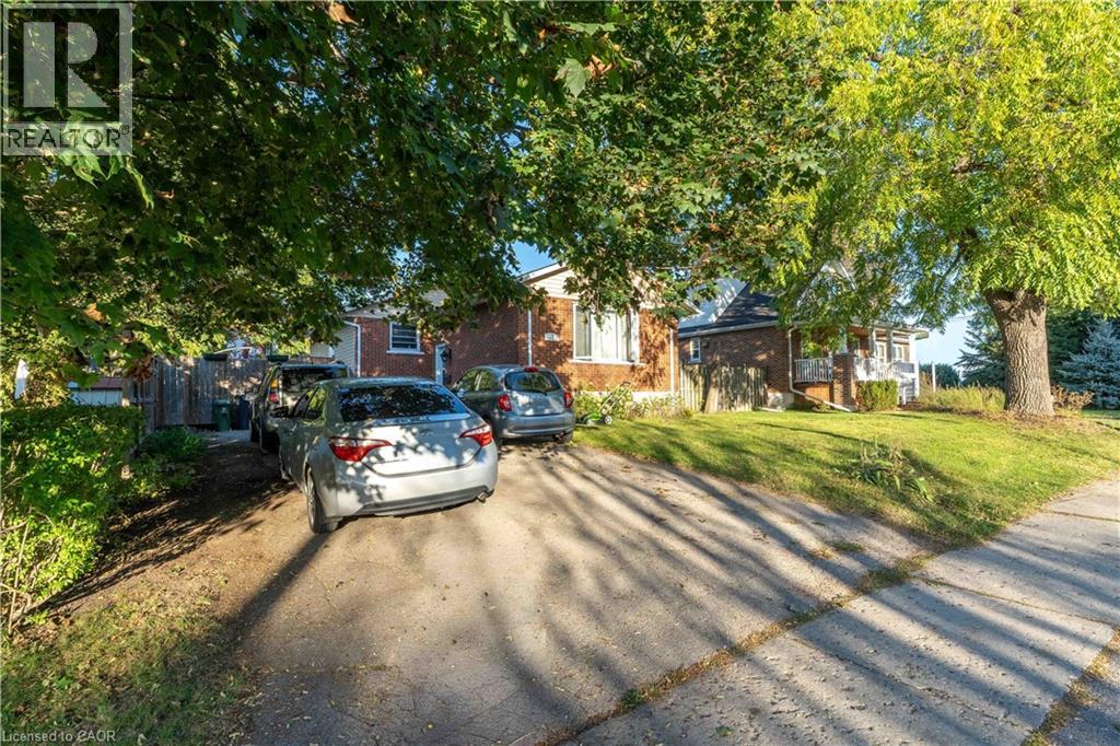 41 Alma Street N, Guelph, Ontario  N1H 5X2 - Photo 4 - 40834842