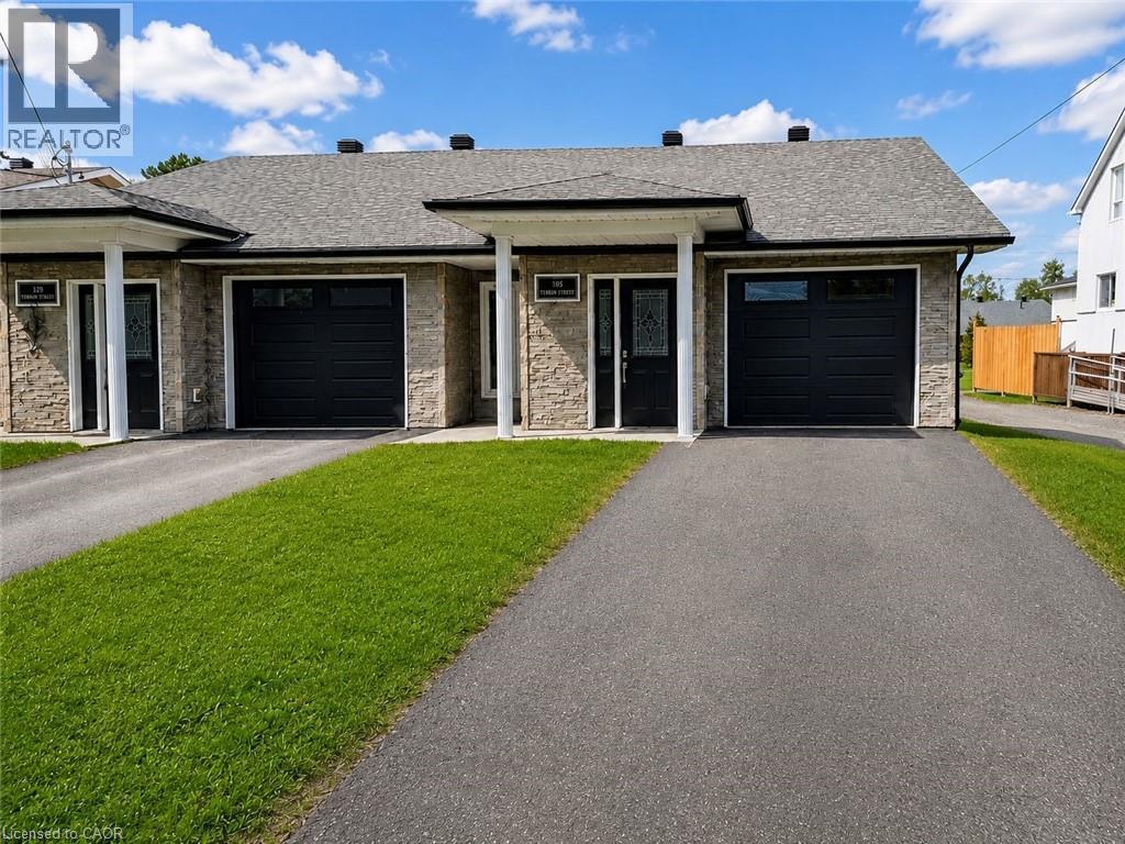 107 Third Street, Sturgeon Falls, Ontario  P2B 3E1 - Photo 2 - 40834879