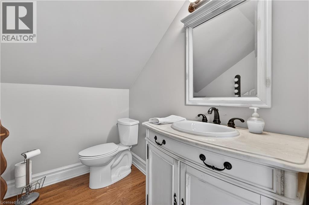 136 Mountain Street, Grimsby, Ontario  L3M 4E7 - Photo 25 - 40834353