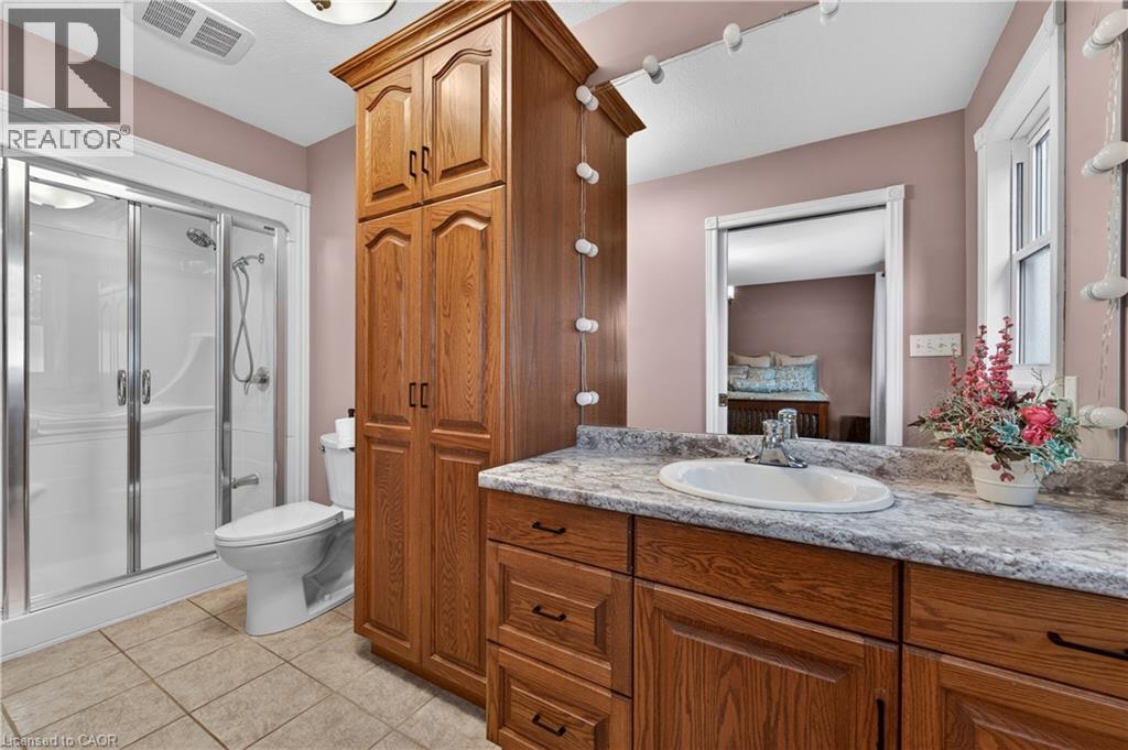 136 Mountain Street, Grimsby, Ontario  L3M 4E7 - Photo 32 - 40834353