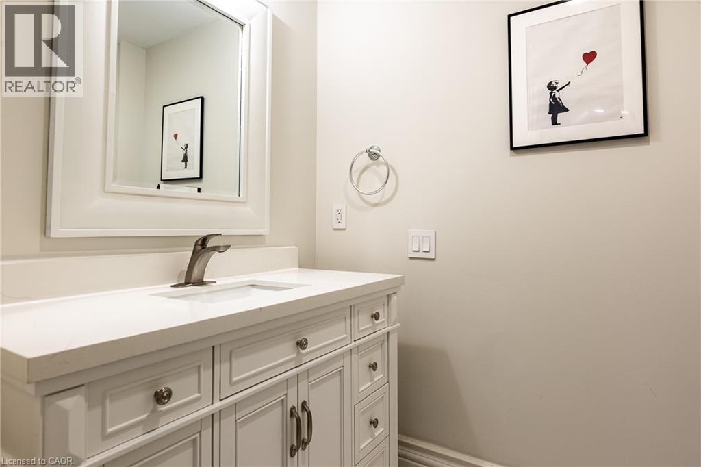2096 Lakeshore Road E, Oakville, Ontario  L6J 1M3 - Photo 39 - 40834825