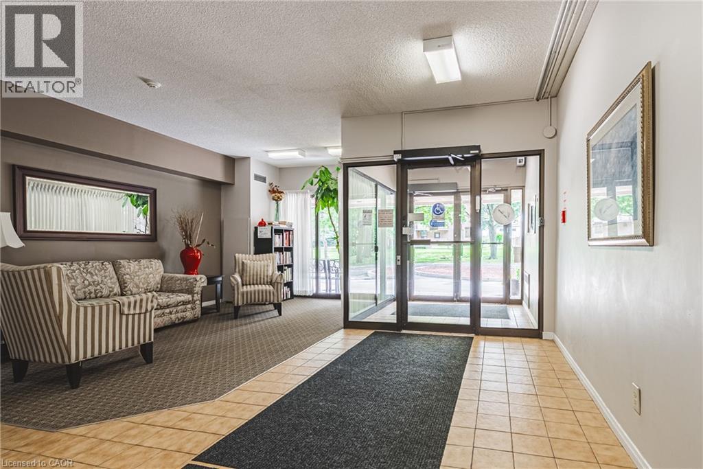 180 Limeridge Road W Unit# 103, Hamilton, Ontario  L9C 7H7 - Photo 2 - 40834156